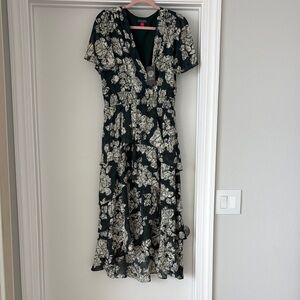Vince Camuto Green and Cream Floral Wrap Midi Dress BNWT